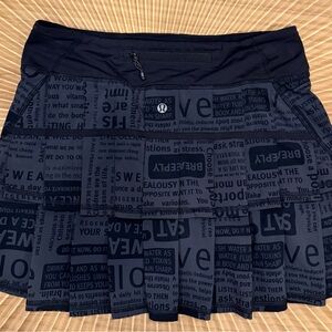 Lululemon Pace Setter skirt -Classic Manifesto Deep Coal Black / Black size 6